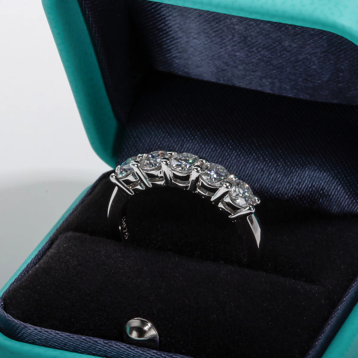 4mm Moissanite Wedding Band Ring